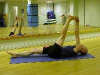 poses/jSupineLegStretch.jpg